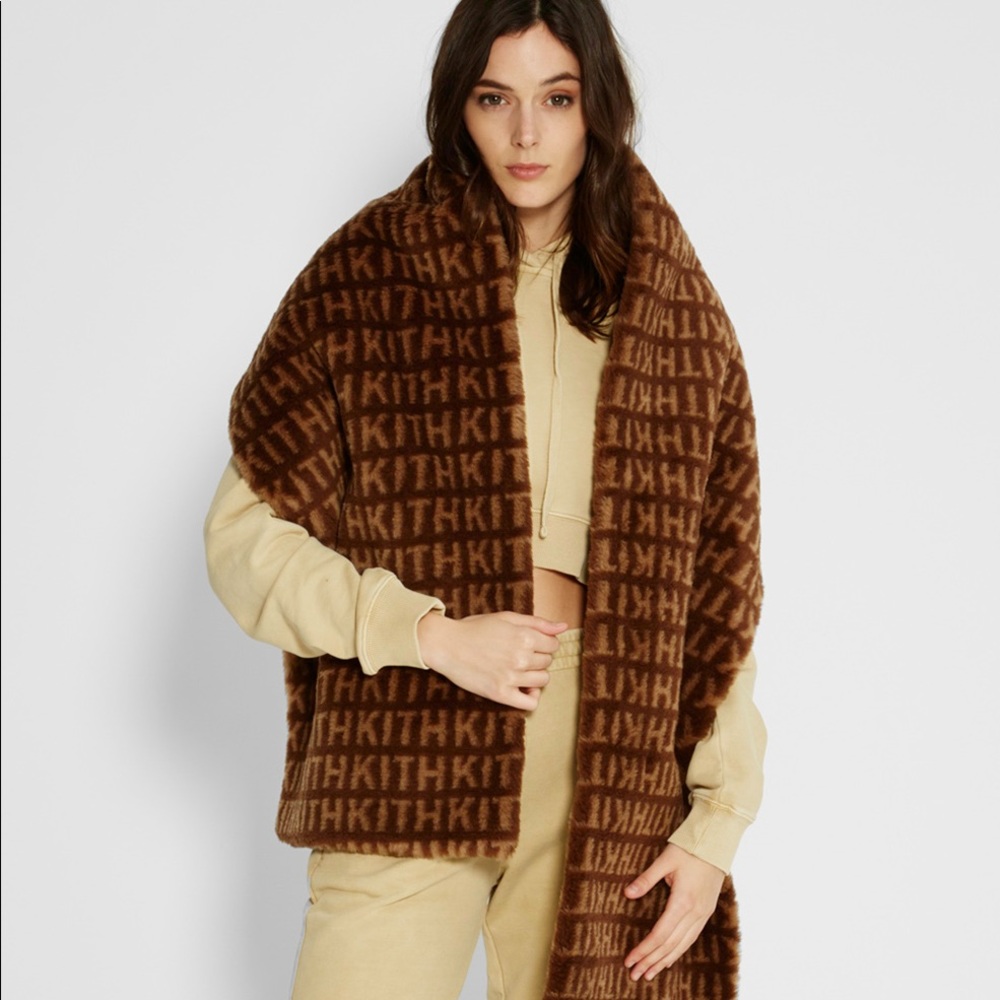 Ugg x Kith Scarf